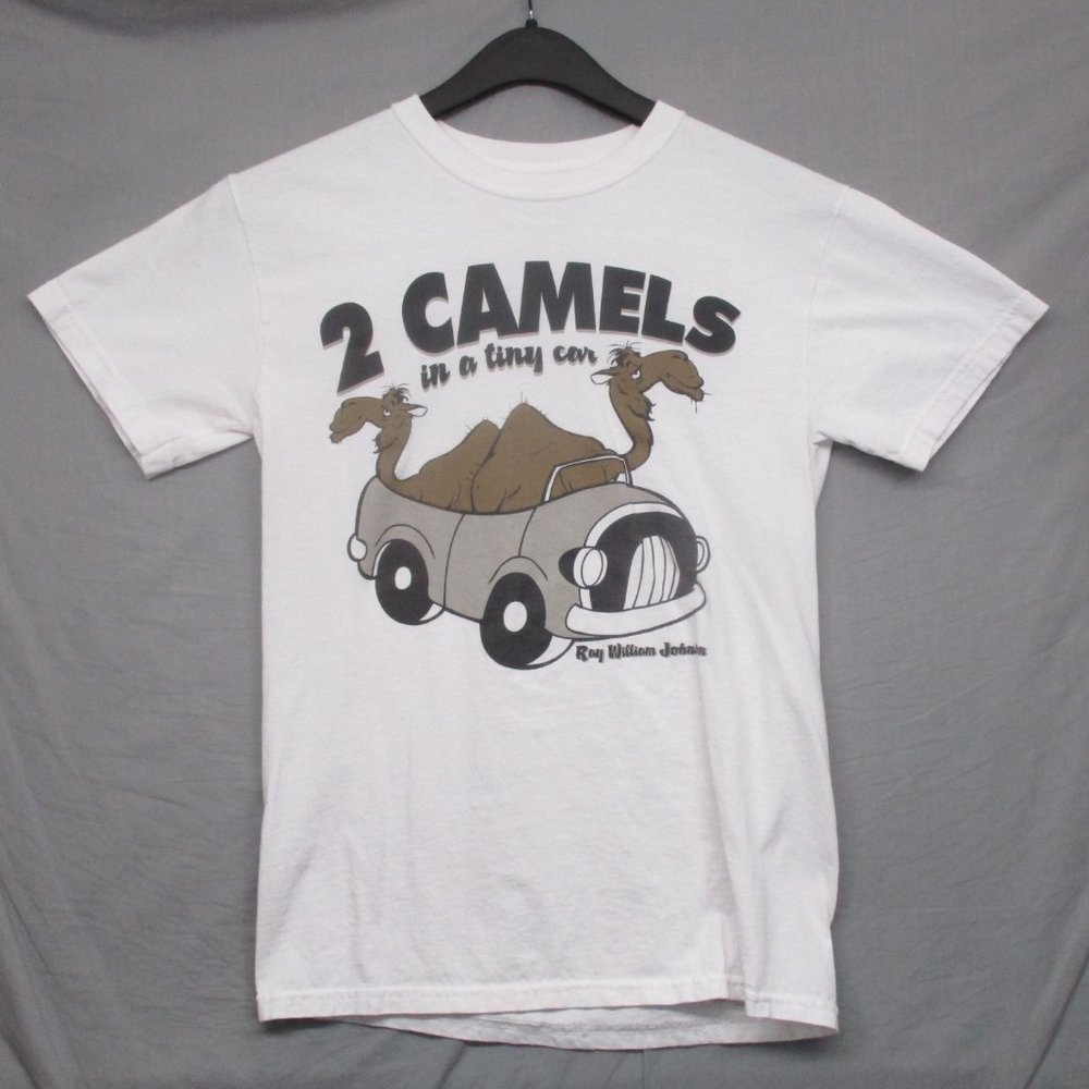 2 Camels In A Tiny Car Graphic Print T-Shirt Teen White‎ Size | S